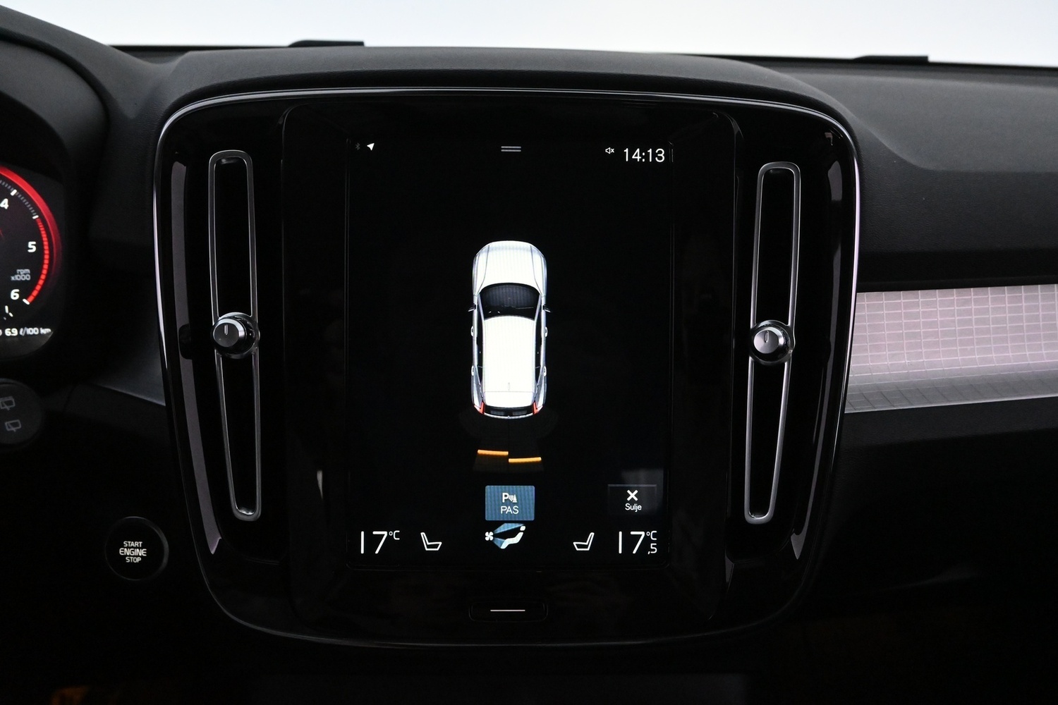Volvo XC40 vaihtoauto