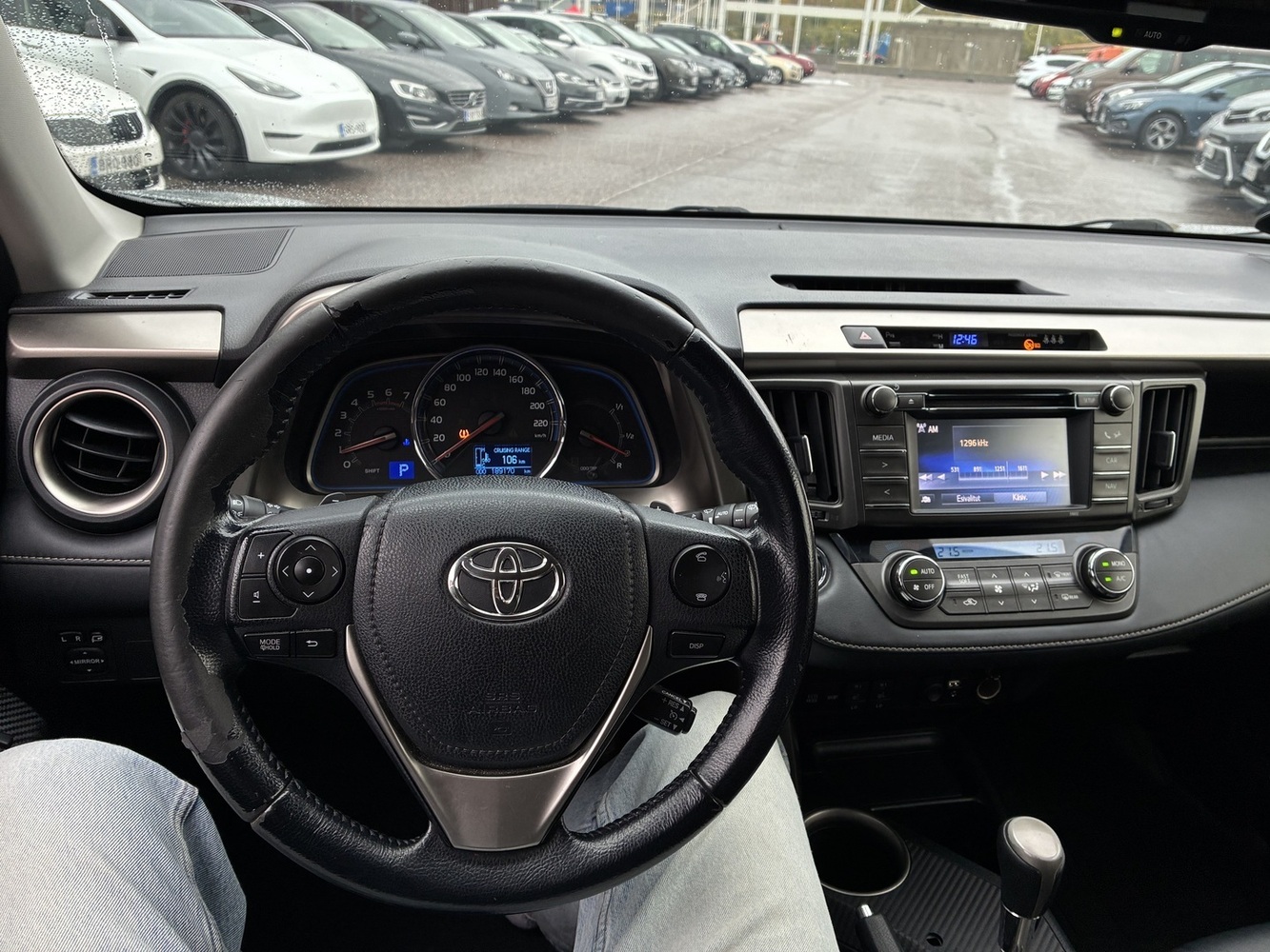 Toyota RAV4 vaihtoauto