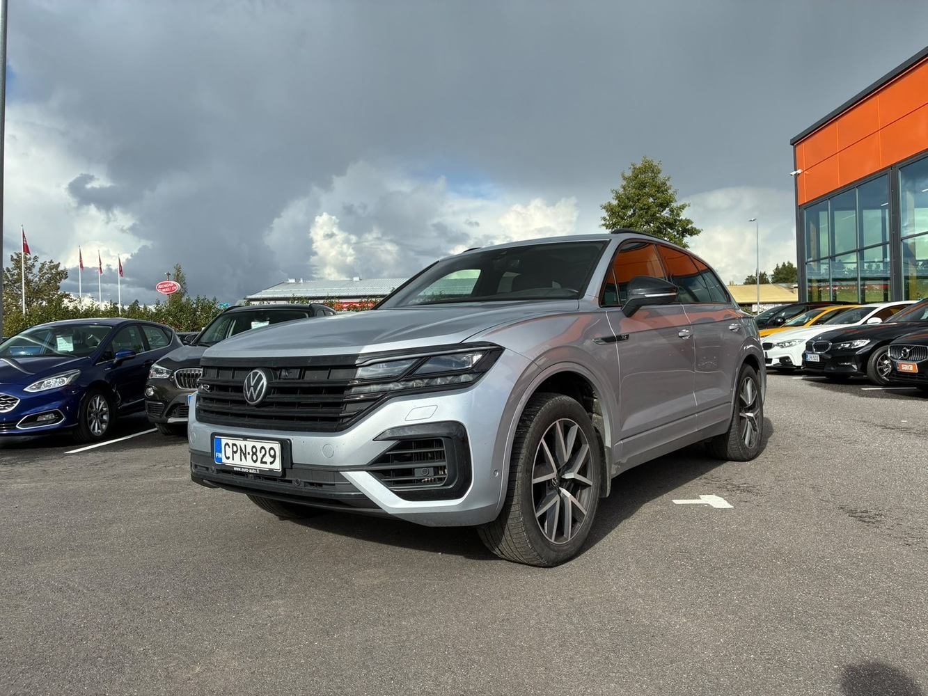 Volkswagen Touareg vaihtoauto