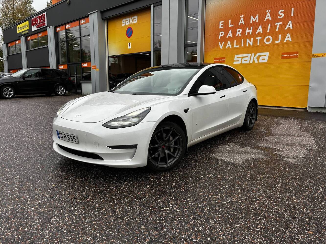Tesla Model 3 vaihtoauto