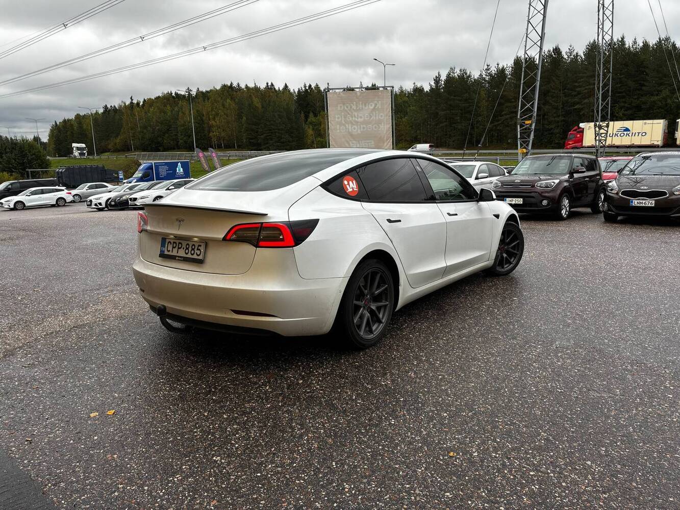 Tesla Model 3 vaihtoauto
