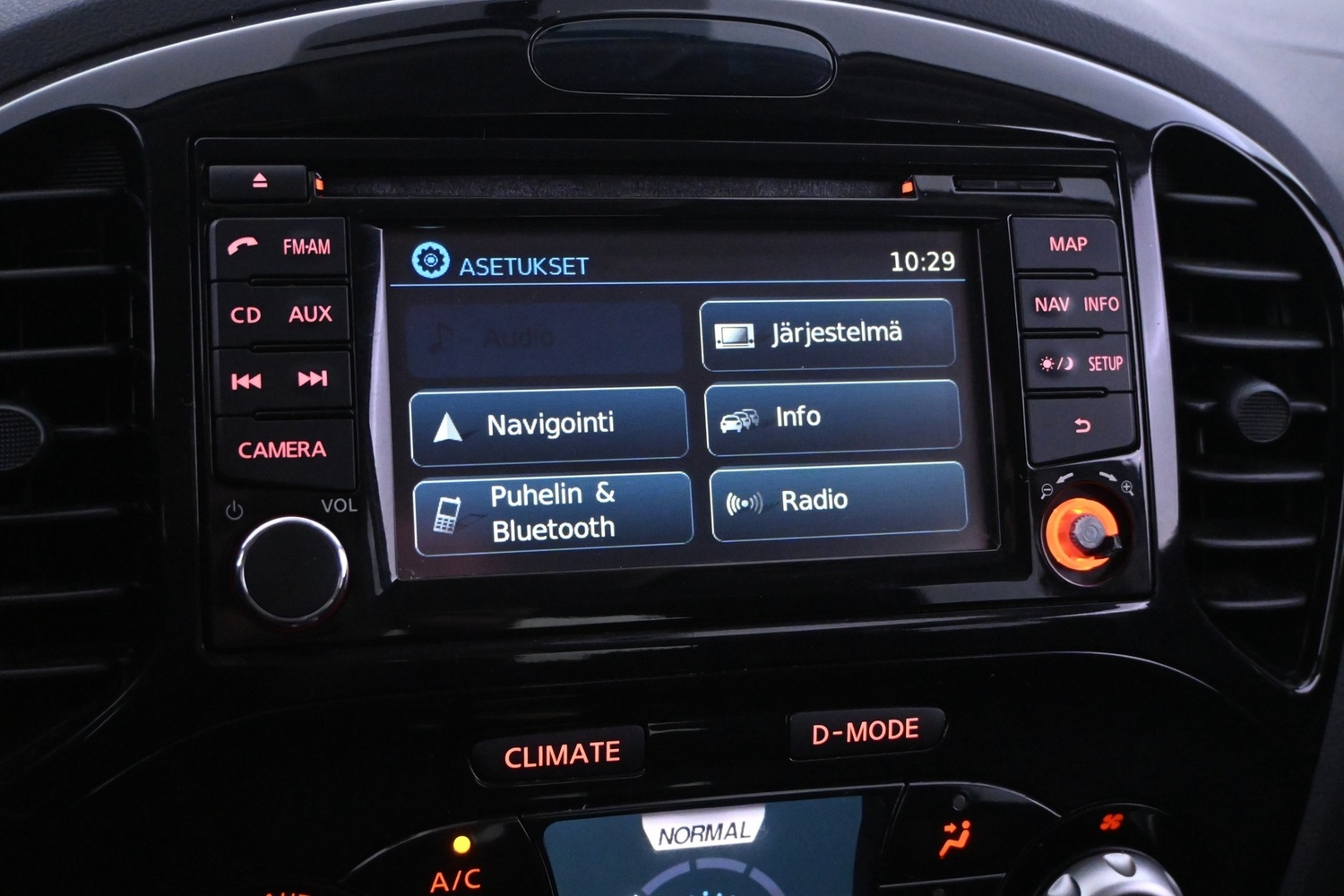 Nissan Juke vaihtoauto
