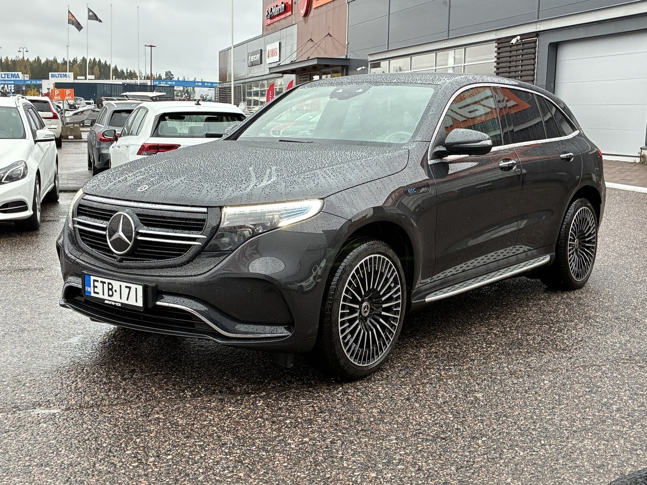 Mercedes-Benz EQC vaihtoauto