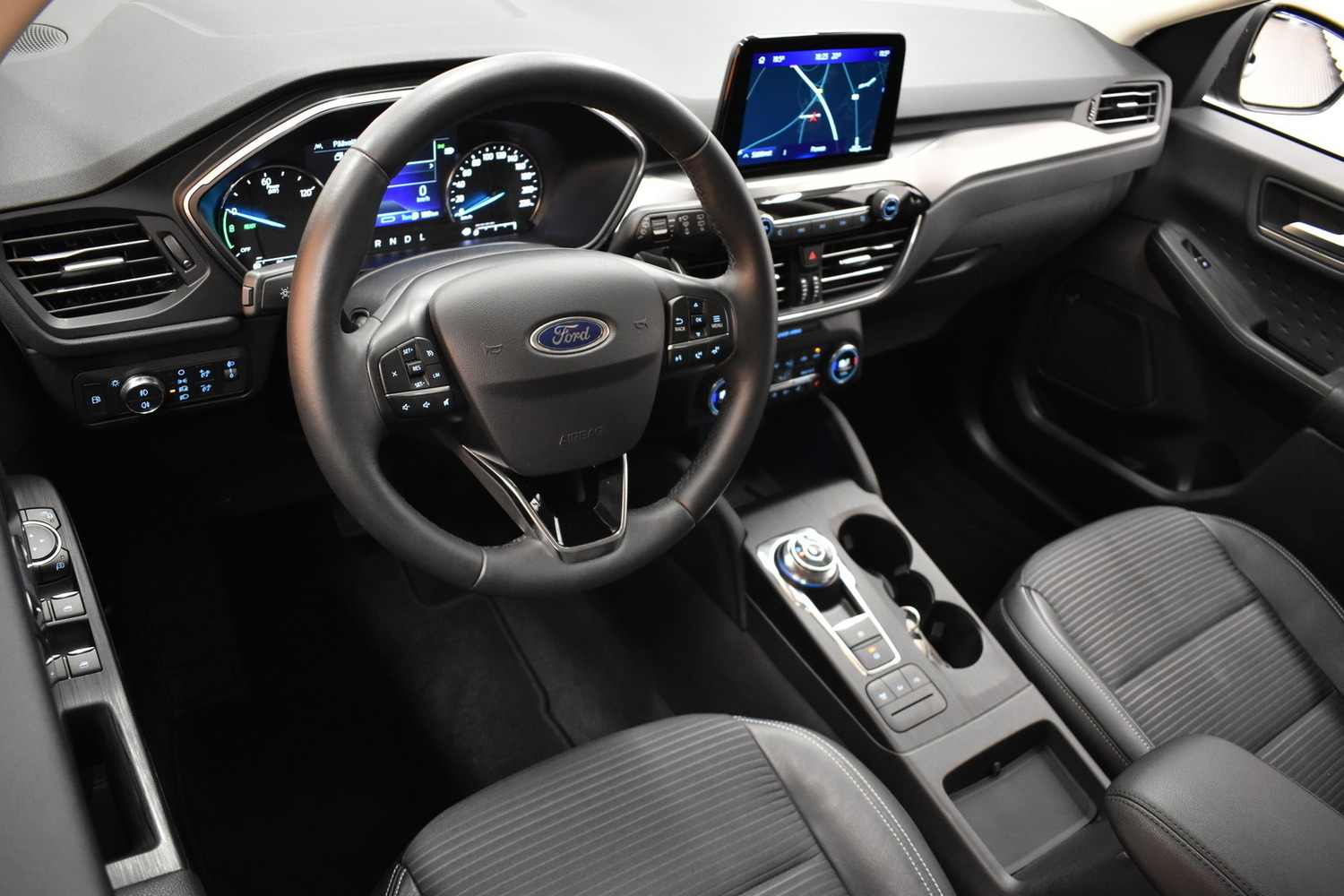 Ford Kuga vaihtoauto