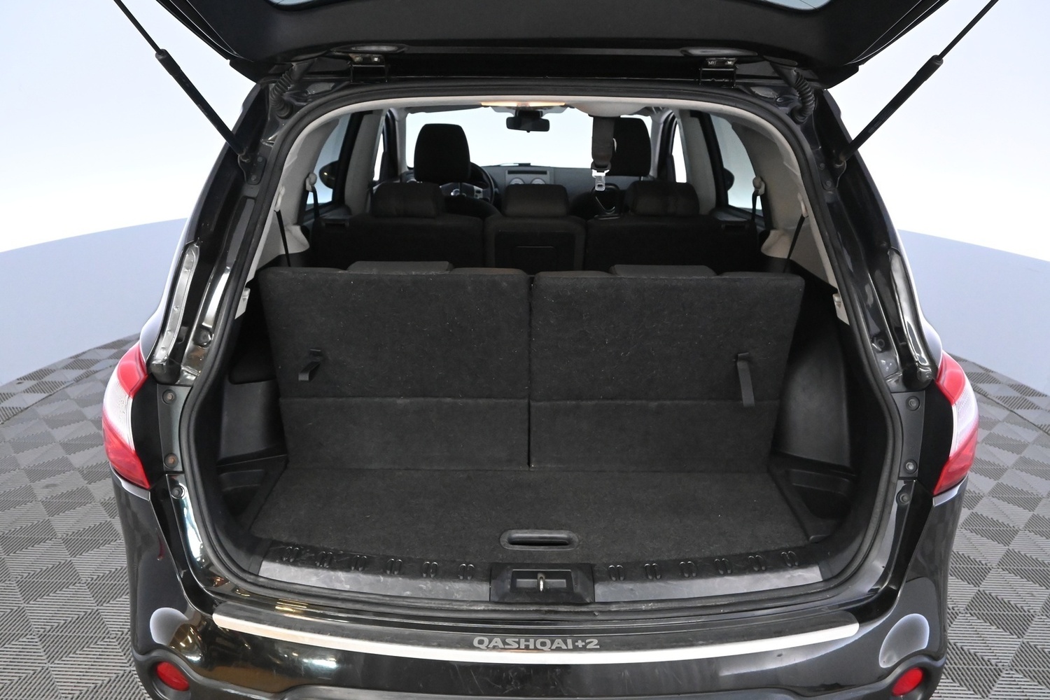 Nissan Qashqai+2 vaihtoauto