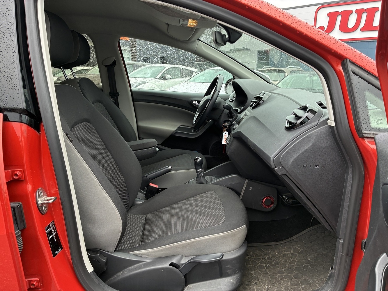 SEAT Ibiza vaihtoauto