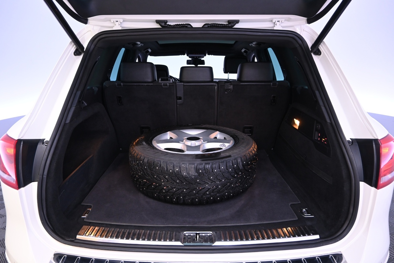 Volkswagen Touareg vaihtoauto