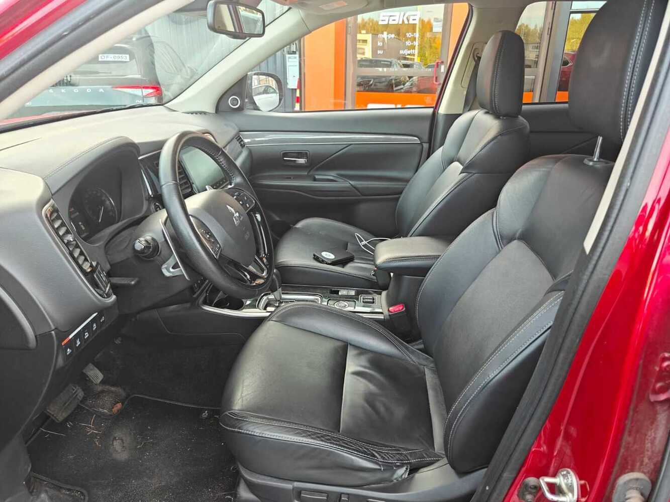 Mitsubishi Outlander vaihtoauto