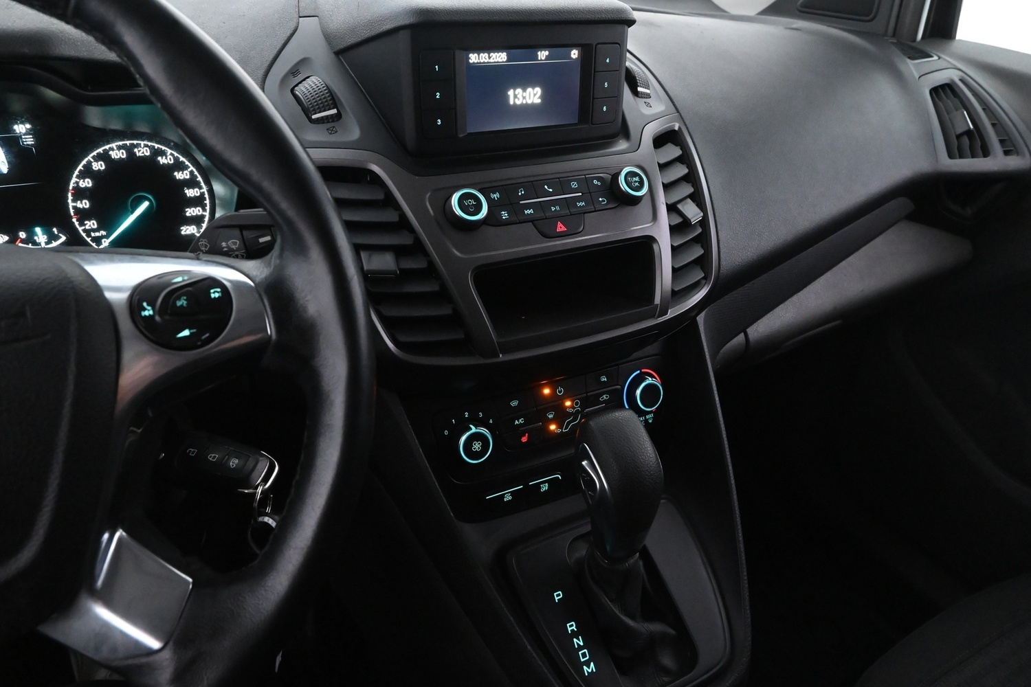 Ford Transit Connect vaihtoauto