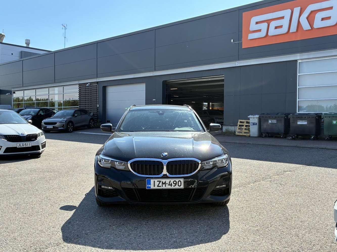 BMW 330 vaihtoauto
