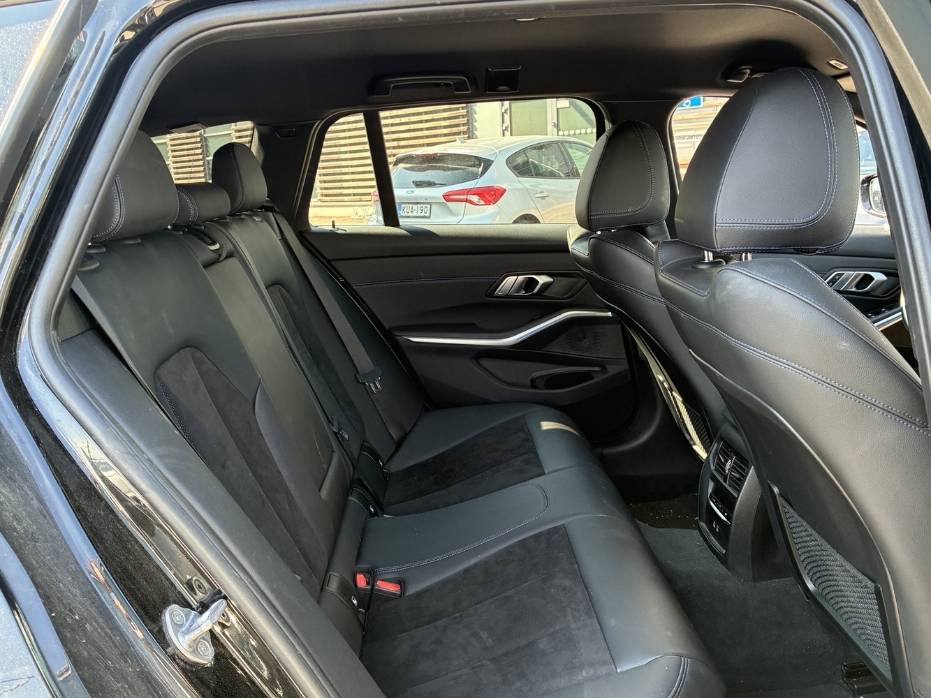 BMW 330 vaihtoauto