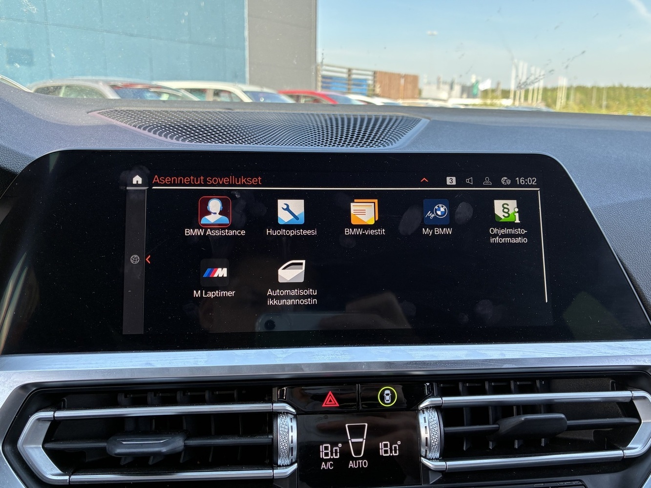 BMW 330 vaihtoauto