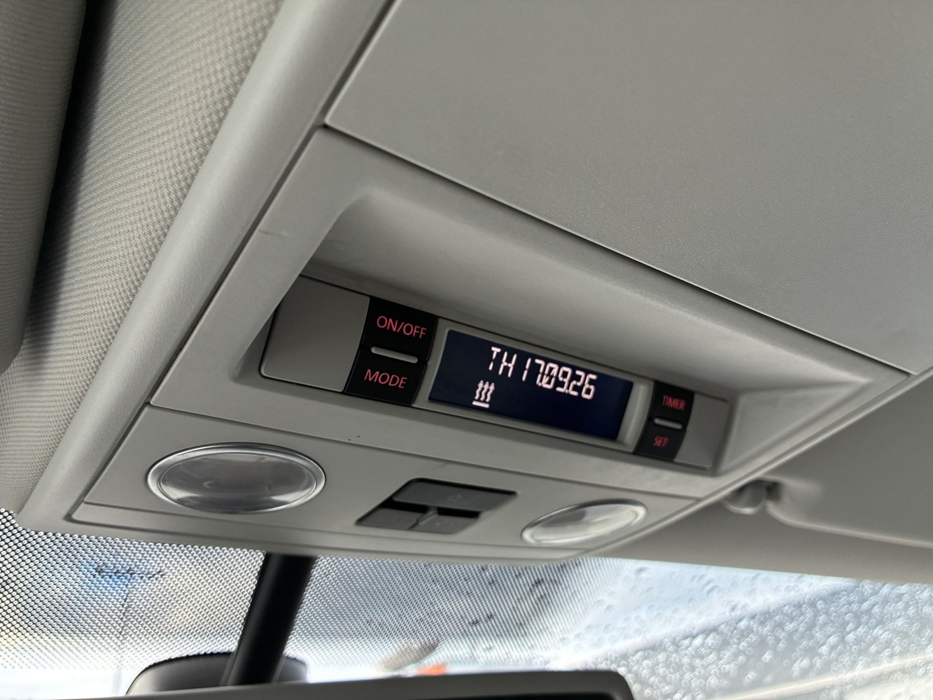 Volkswagen Caravelle vaihtoauto