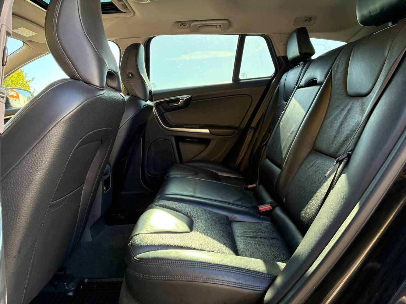 Volvo V60 vaihtoauto