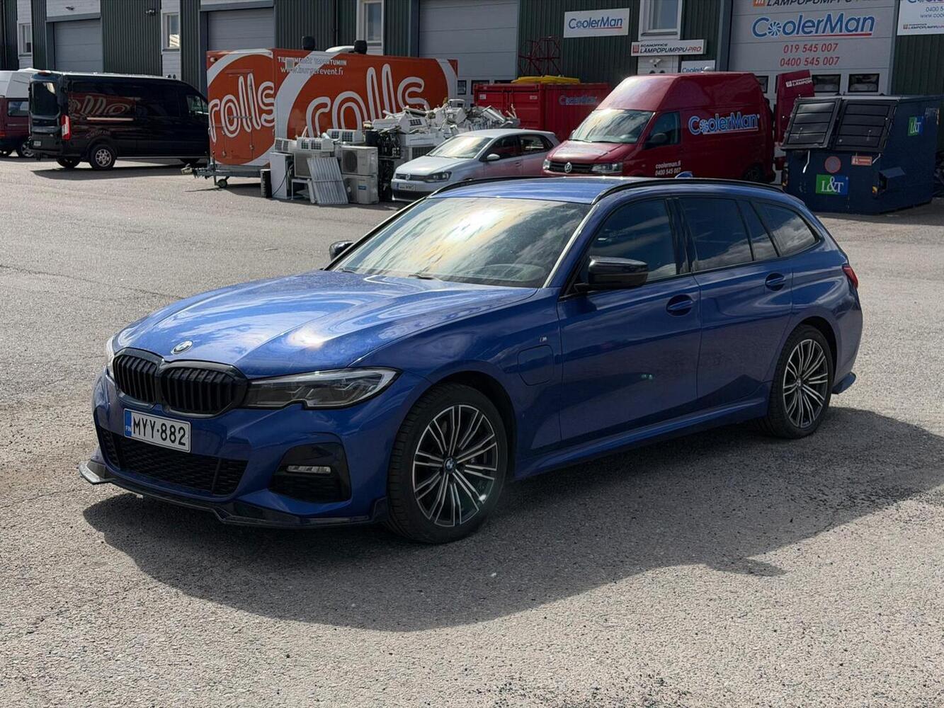 BMW 330 vaihtoauto