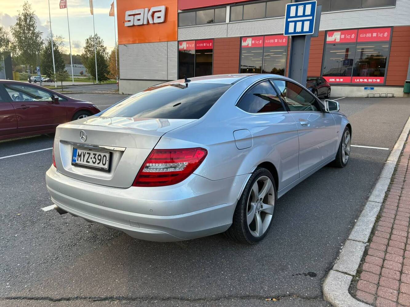 Mercedes-Benz C vaihtoauto
