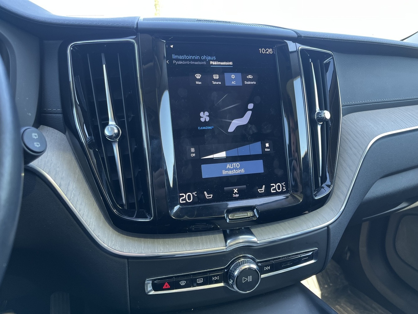 Volvo XC60 vaihtoauto