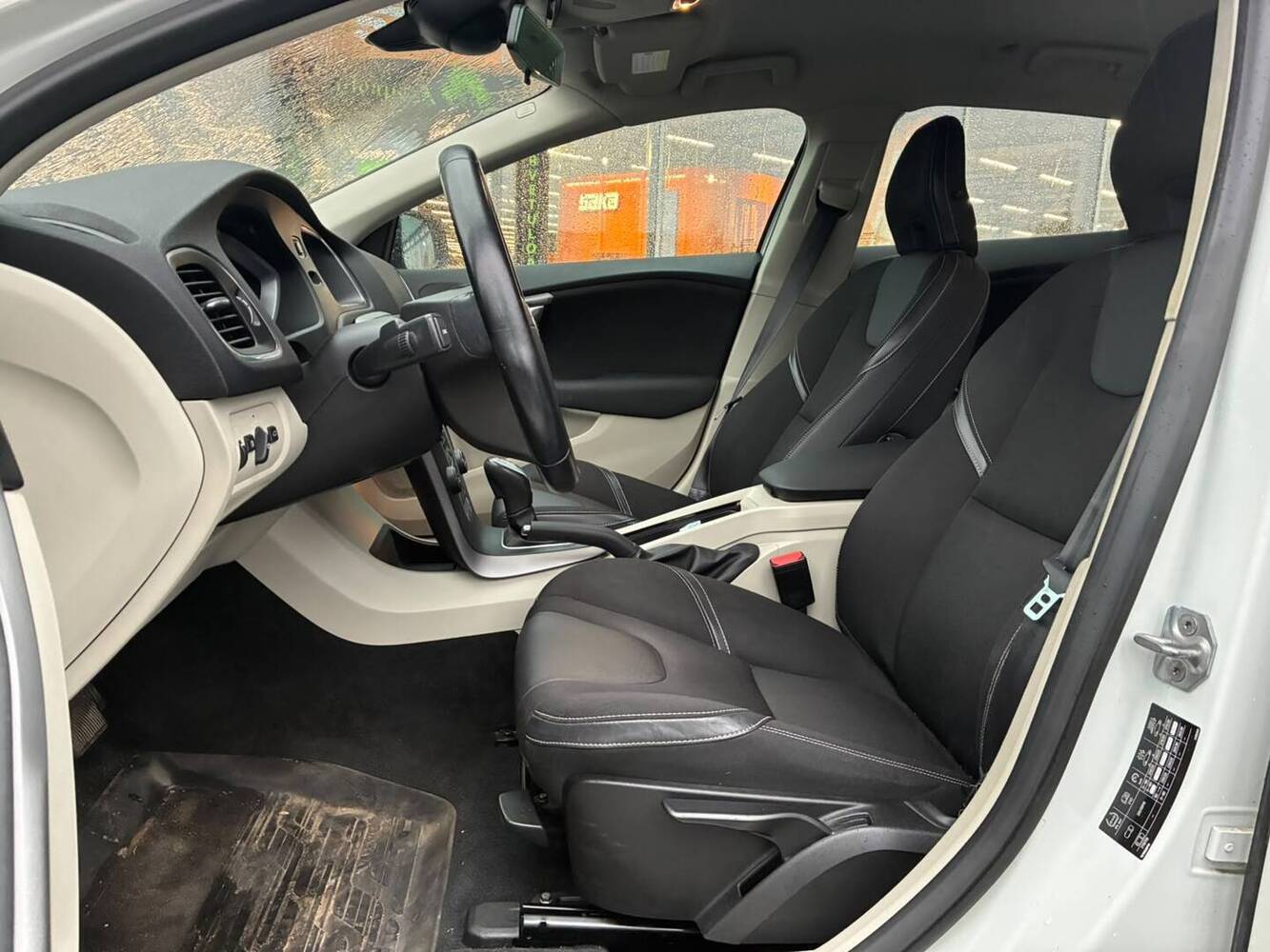 Volvo V40 vaihtoauto