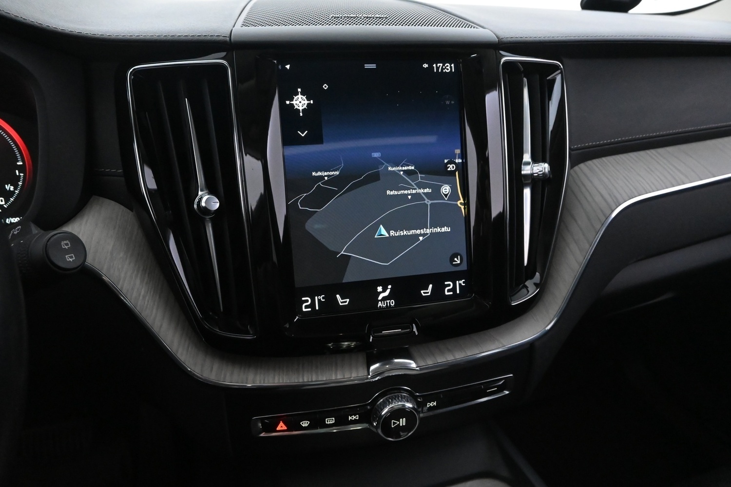 Volvo XC60 vaihtoauto