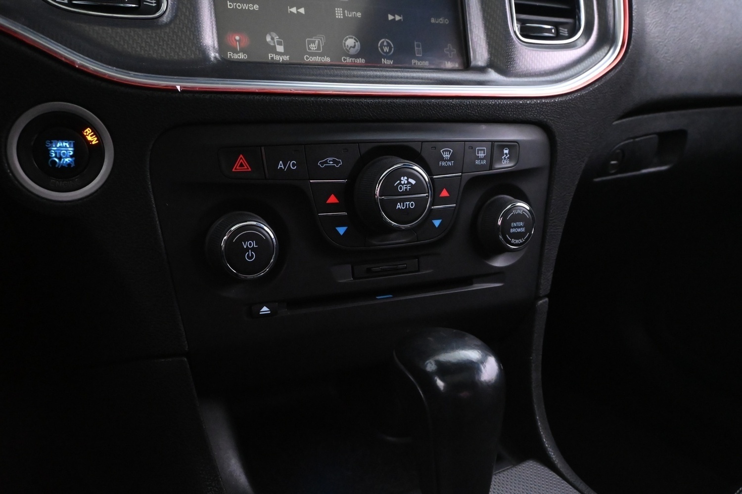 Dodge Charger vaihtoauto