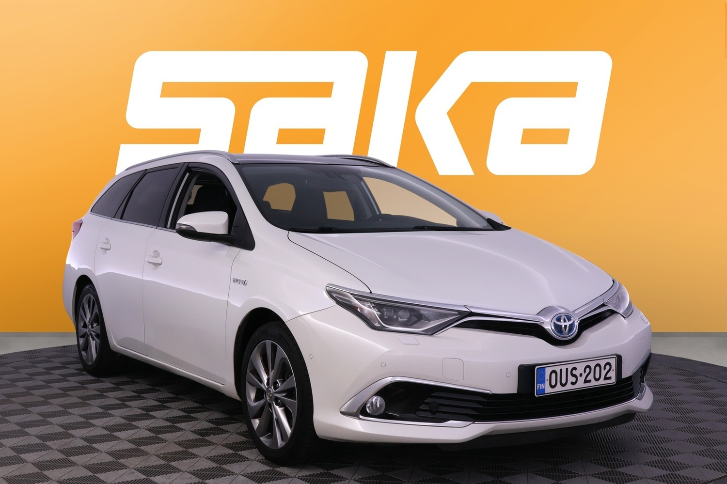 Toyota Auris vaihtoauto
