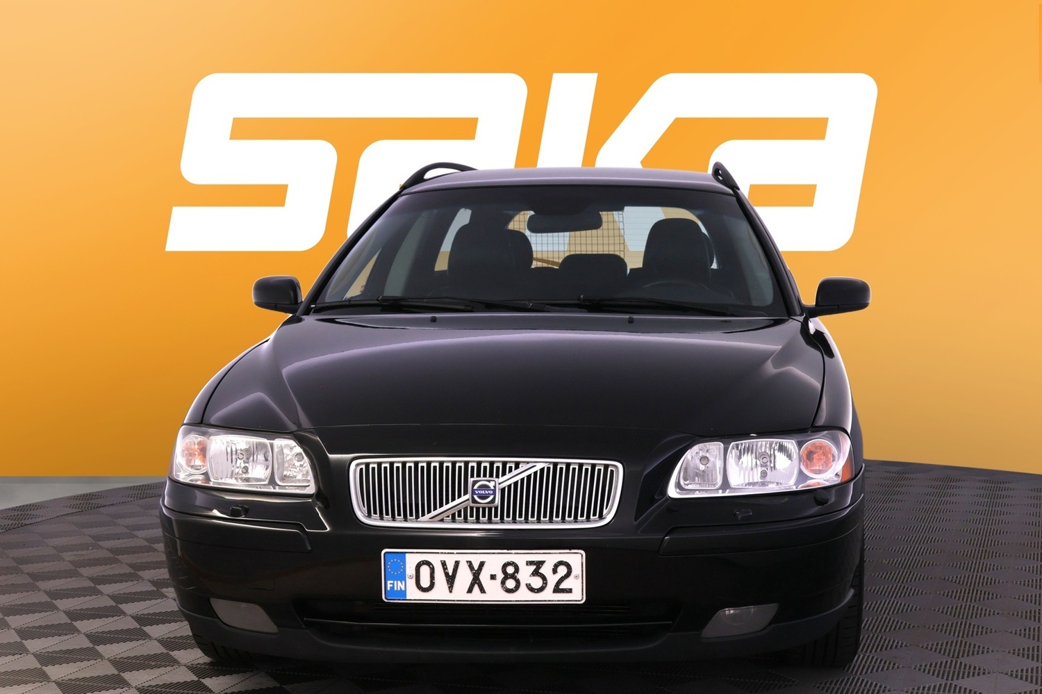 Volvo V70 vaihtoauto