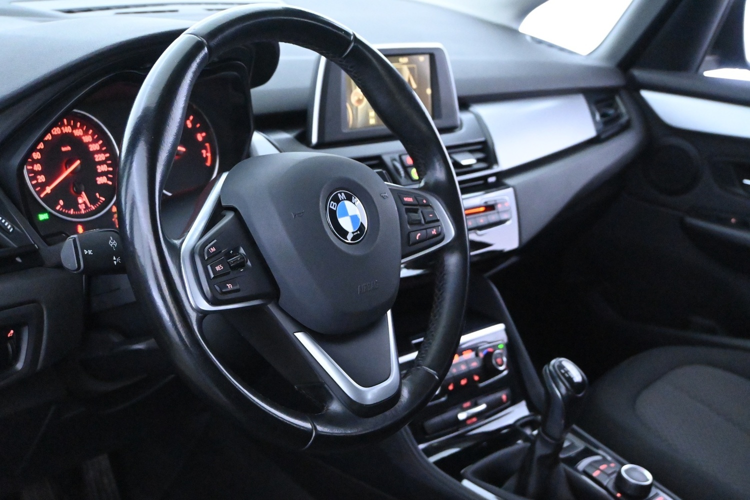 BMW 218 vaihtoauto