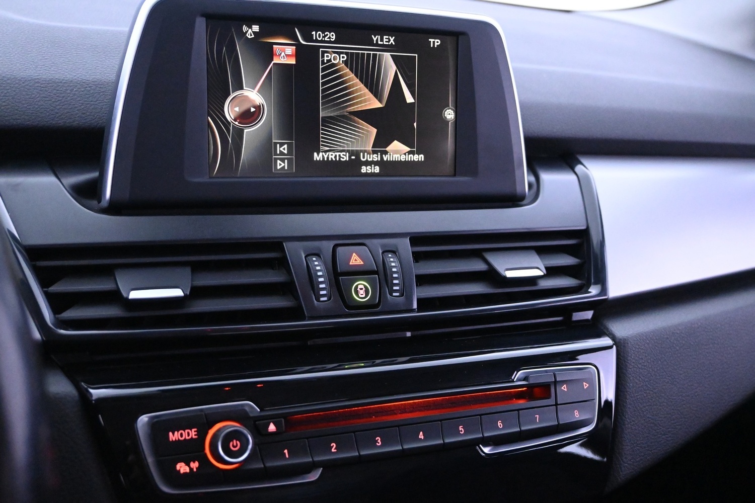 BMW 218 vaihtoauto