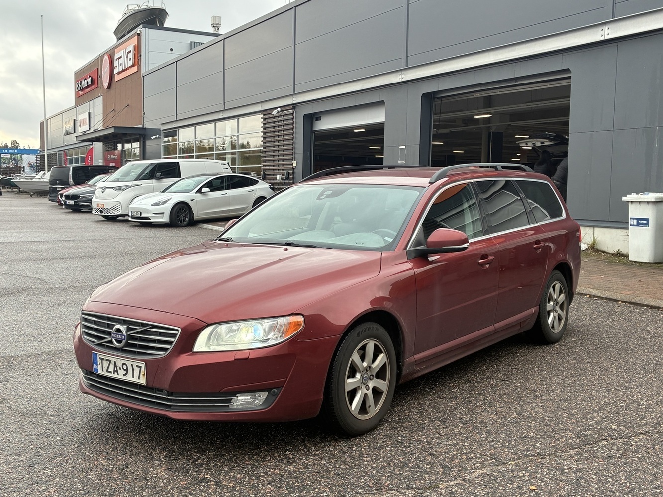 Volvo V70 vaihtoauto