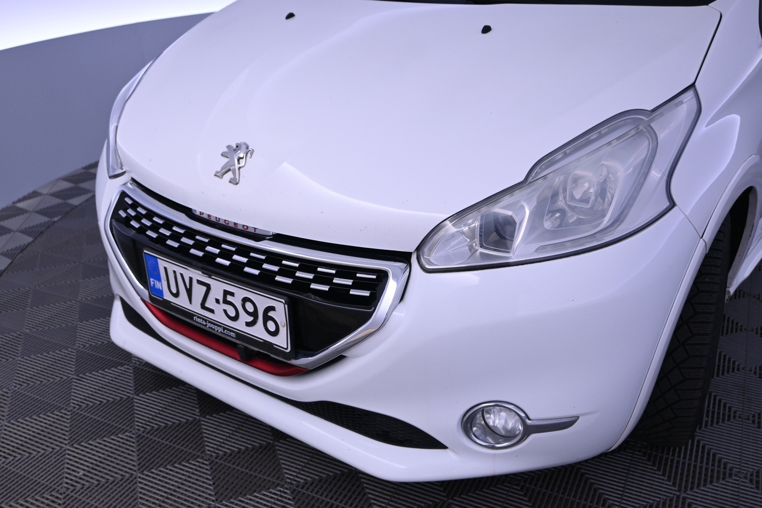 Peugeot 208 vaihtoauto