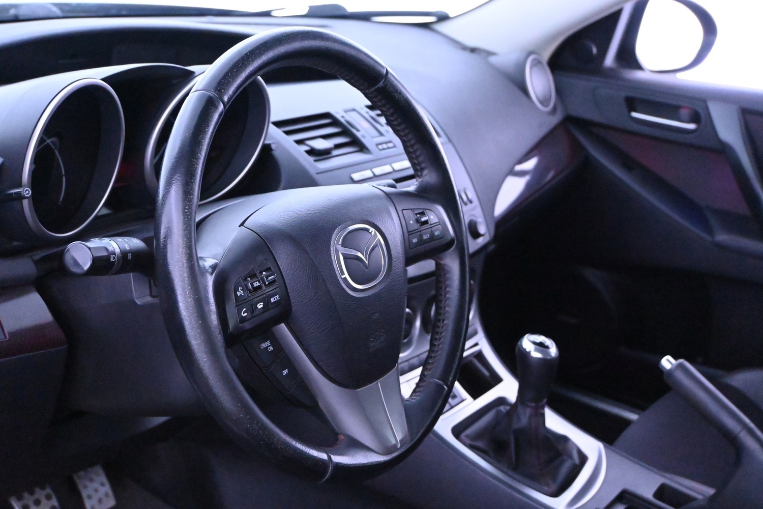 Mazda 3 vaihtoauto