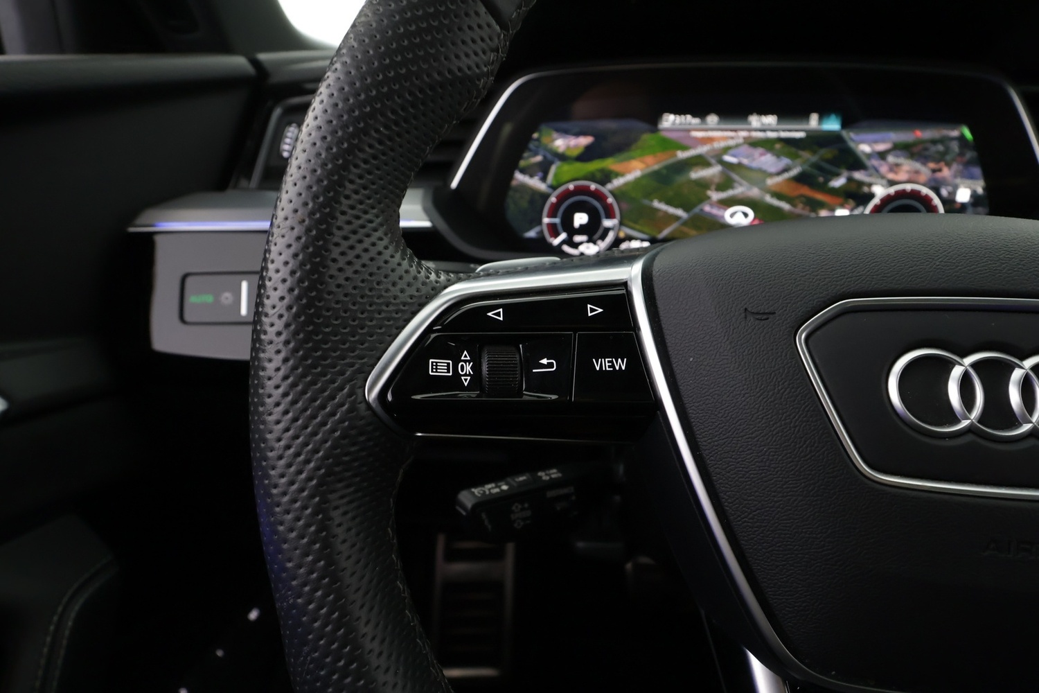 Audi Q8 e-tron vaihtoauto