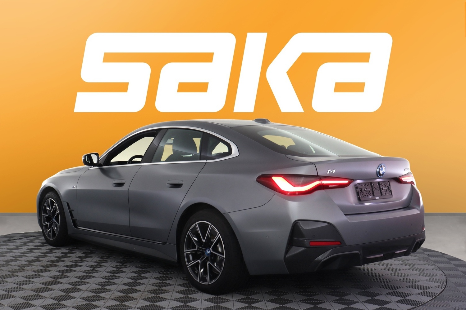 BMW i4 vaihtoauto