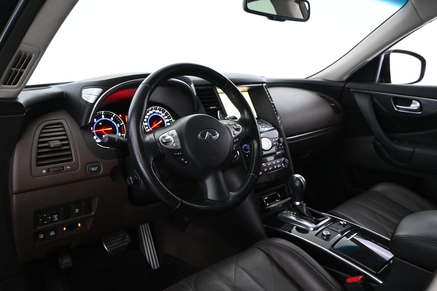 Infiniti FX30d vaihtoauto