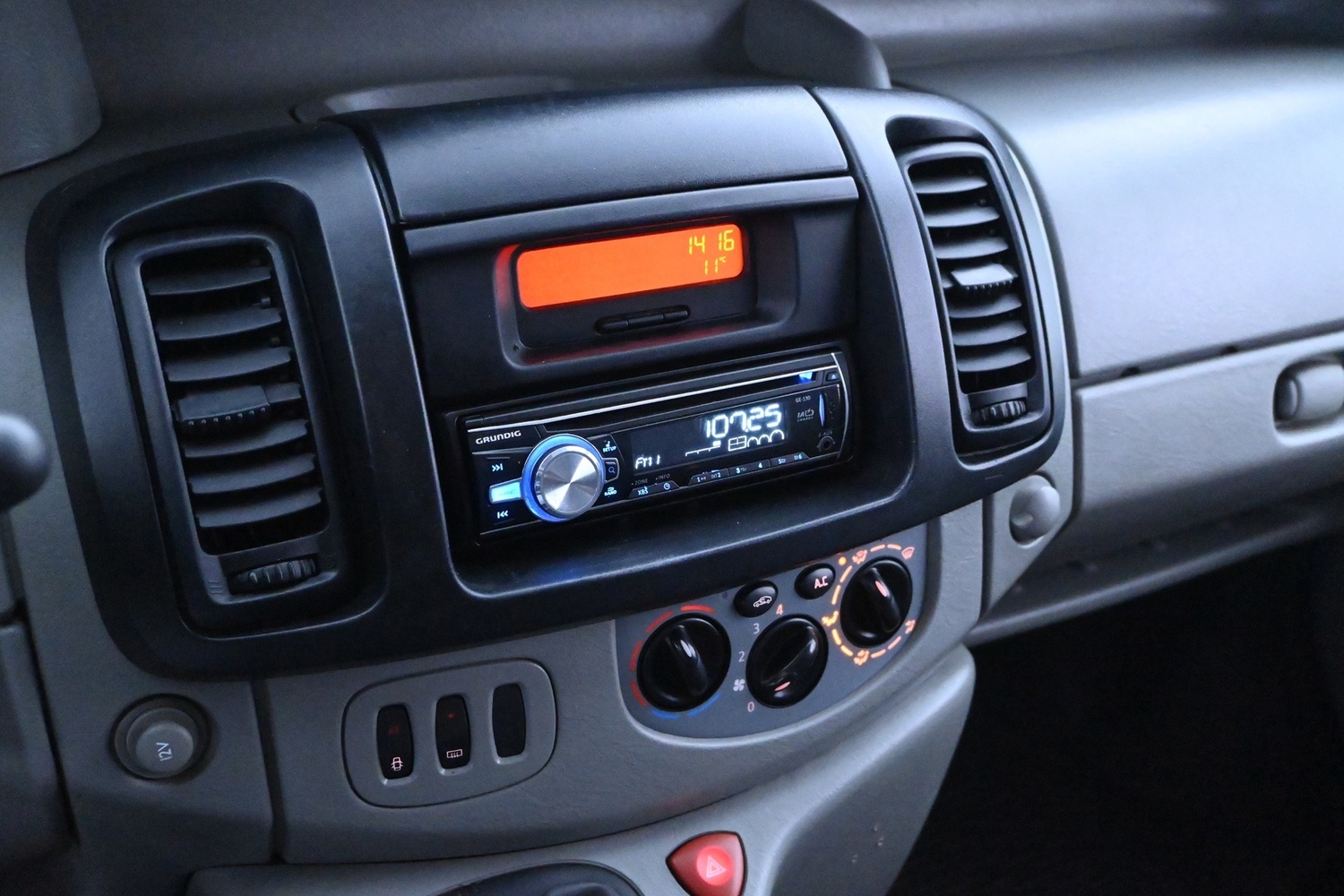 Renault Trafic vaihtoauto
