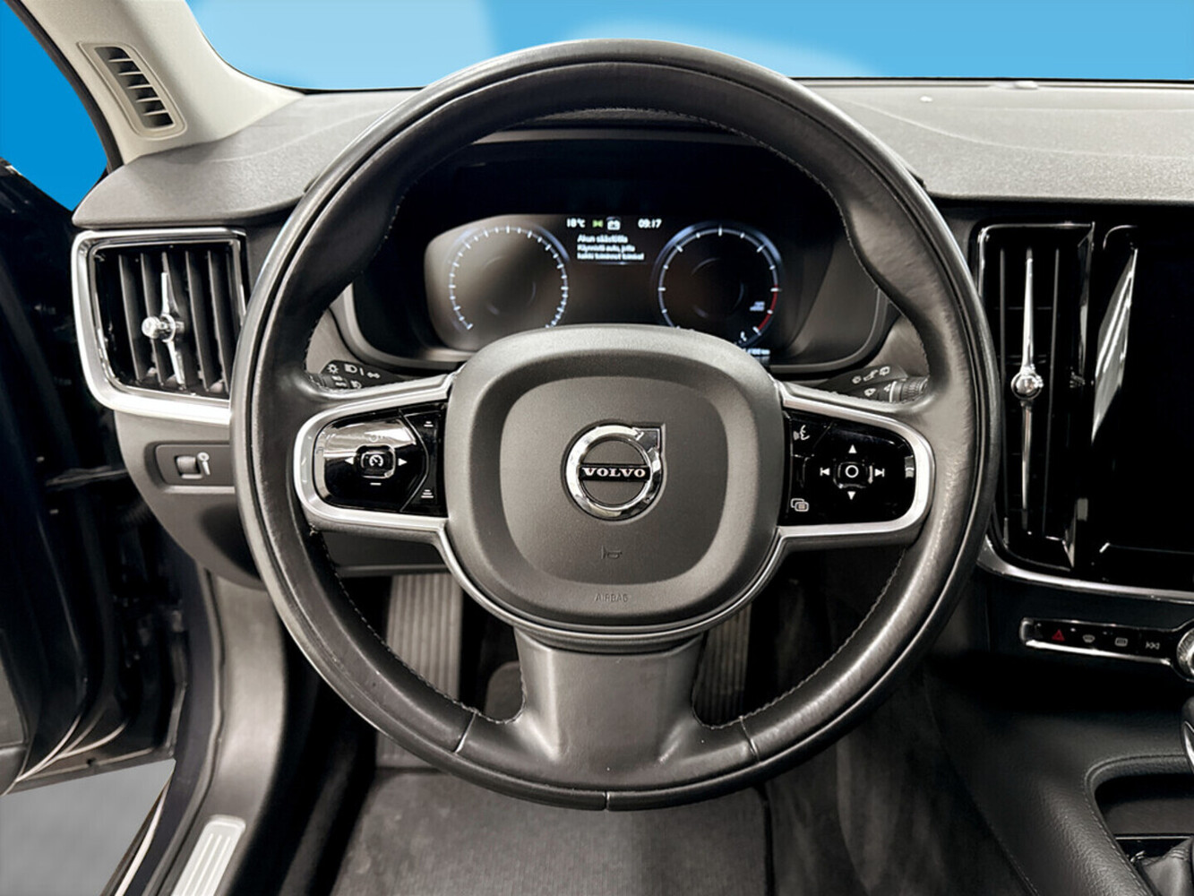 Volvo V90 Cross Country vaihtoauto