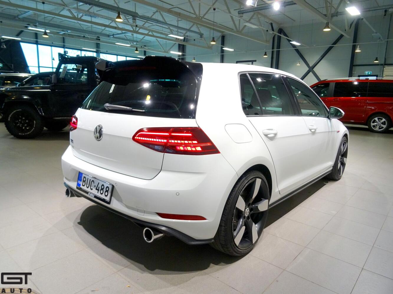 Volkswagen Golf vaihtoauto