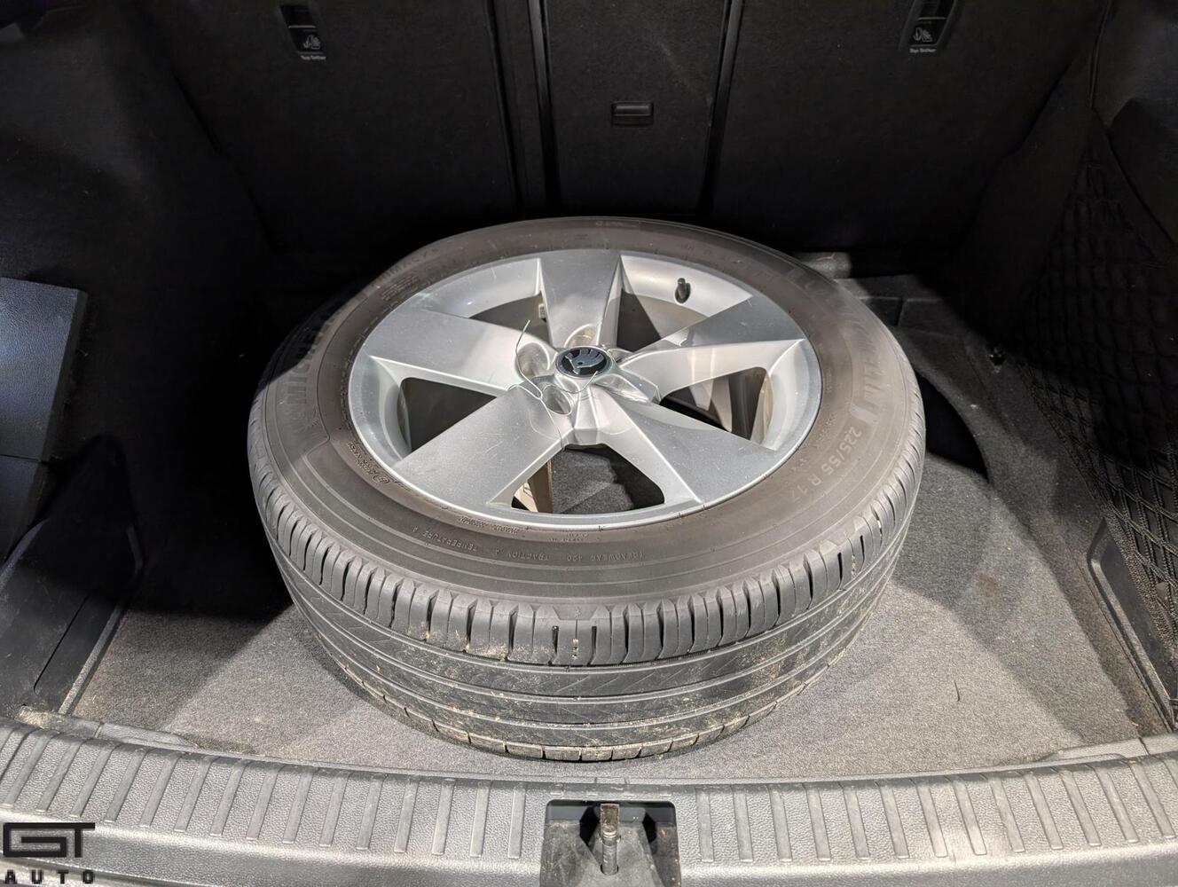 Skoda Karoq vaihtoauto