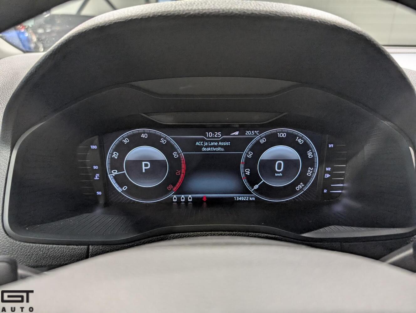 Skoda Karoq vaihtoauto