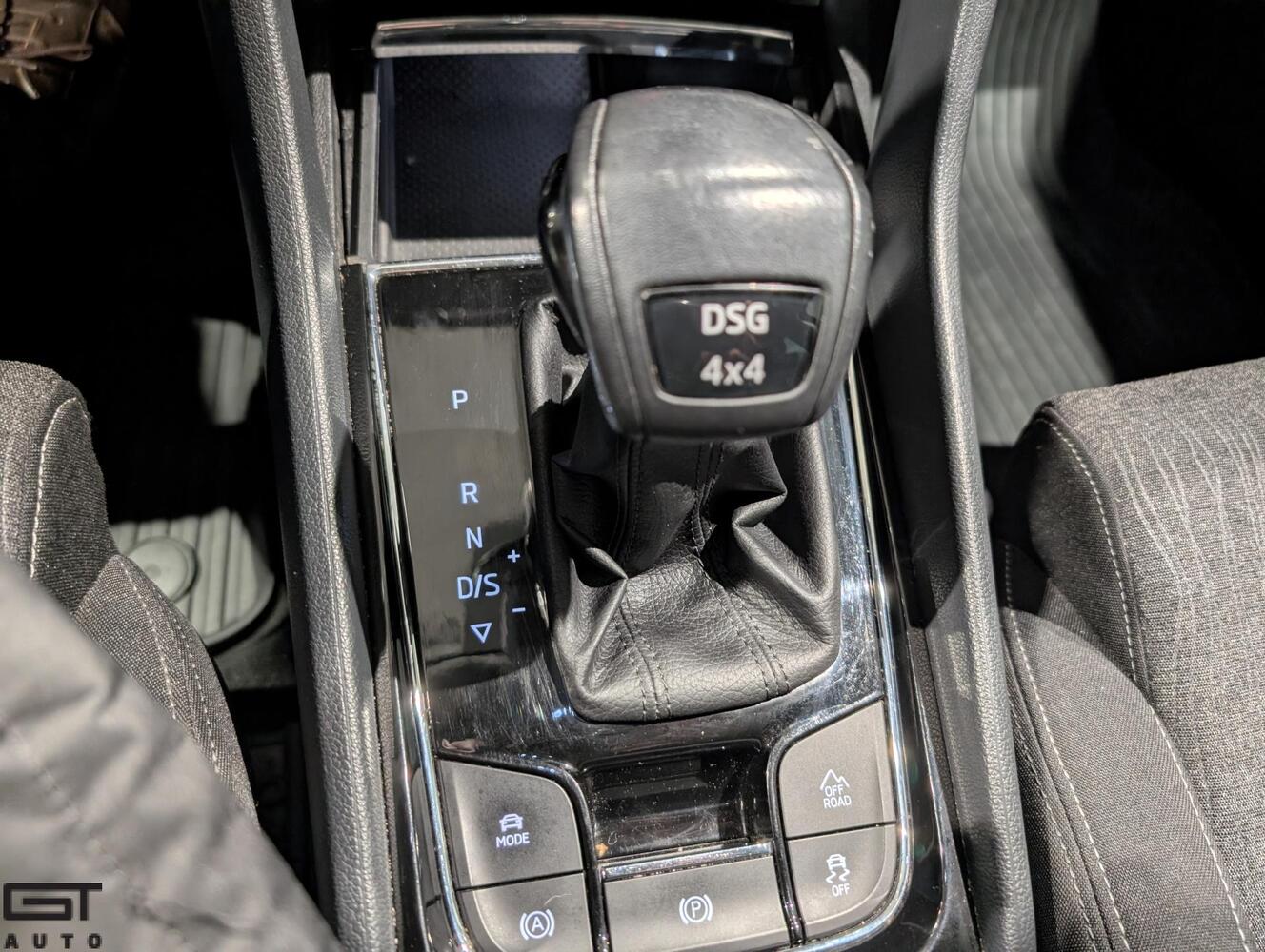 Skoda Karoq vaihtoauto