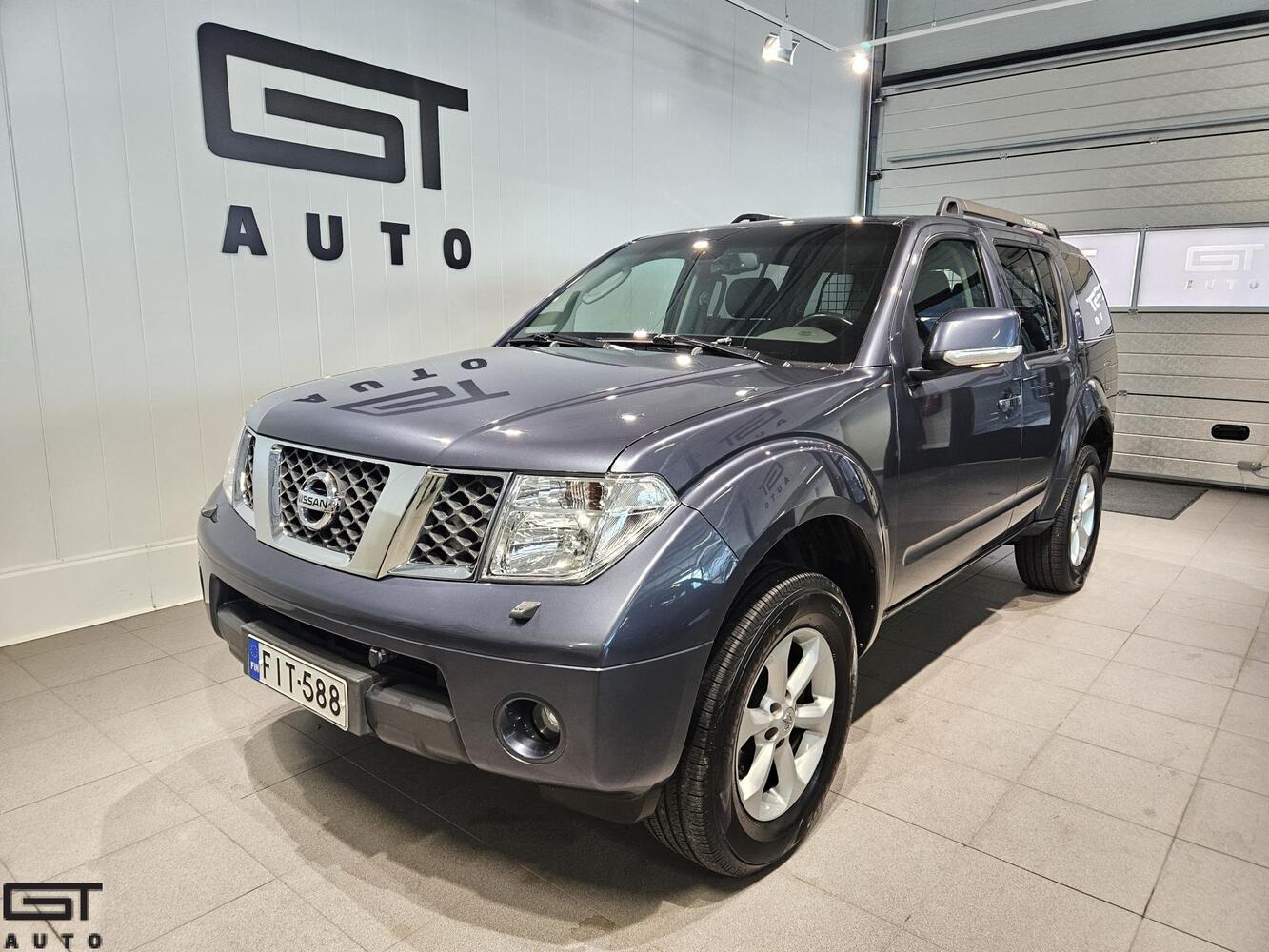 Nissan Pathfinder vaihtoauto