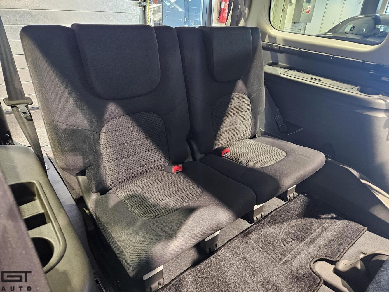 Nissan Pathfinder vaihtoauto