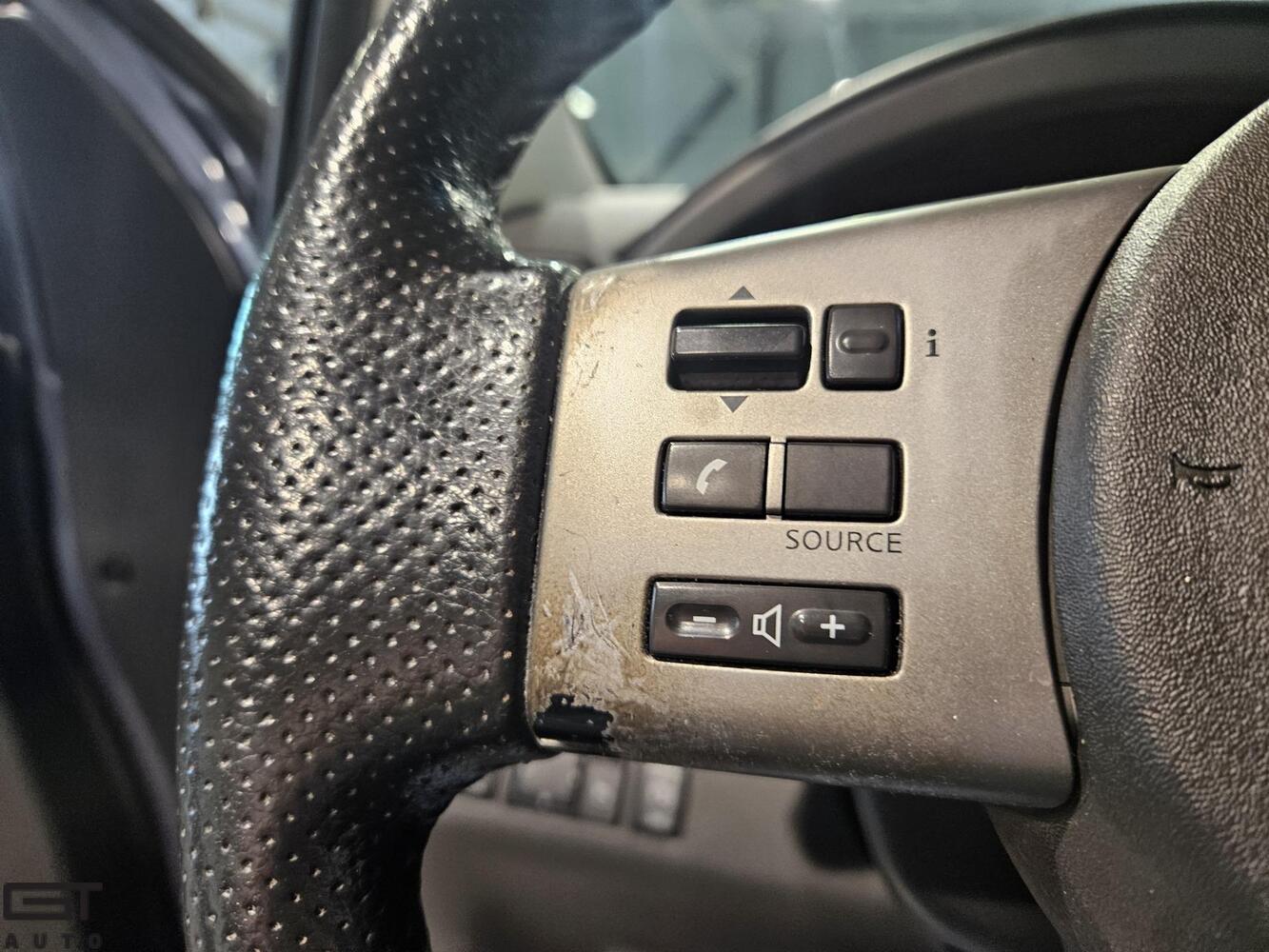 Nissan Pathfinder vaihtoauto