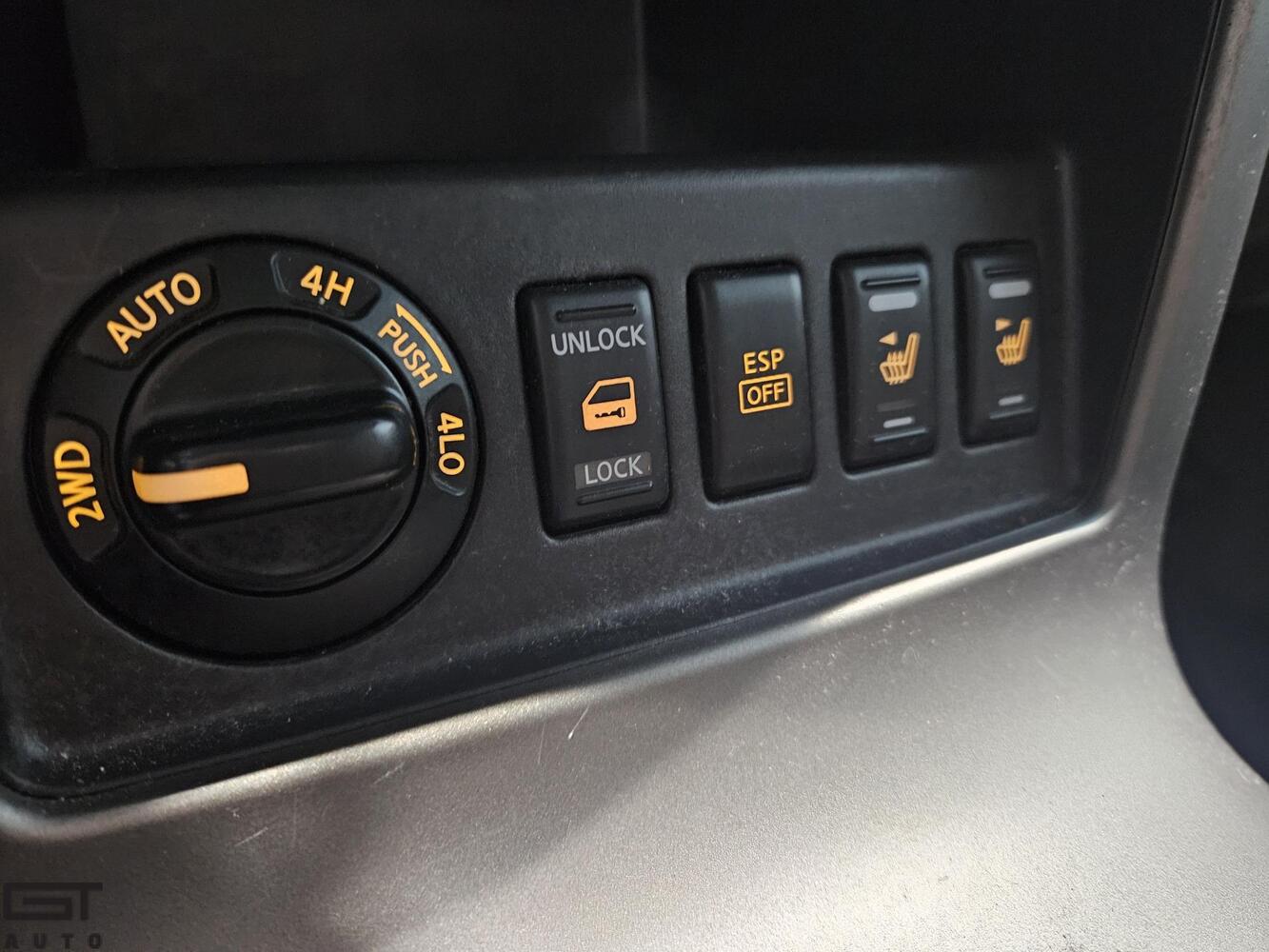 Nissan Pathfinder vaihtoauto