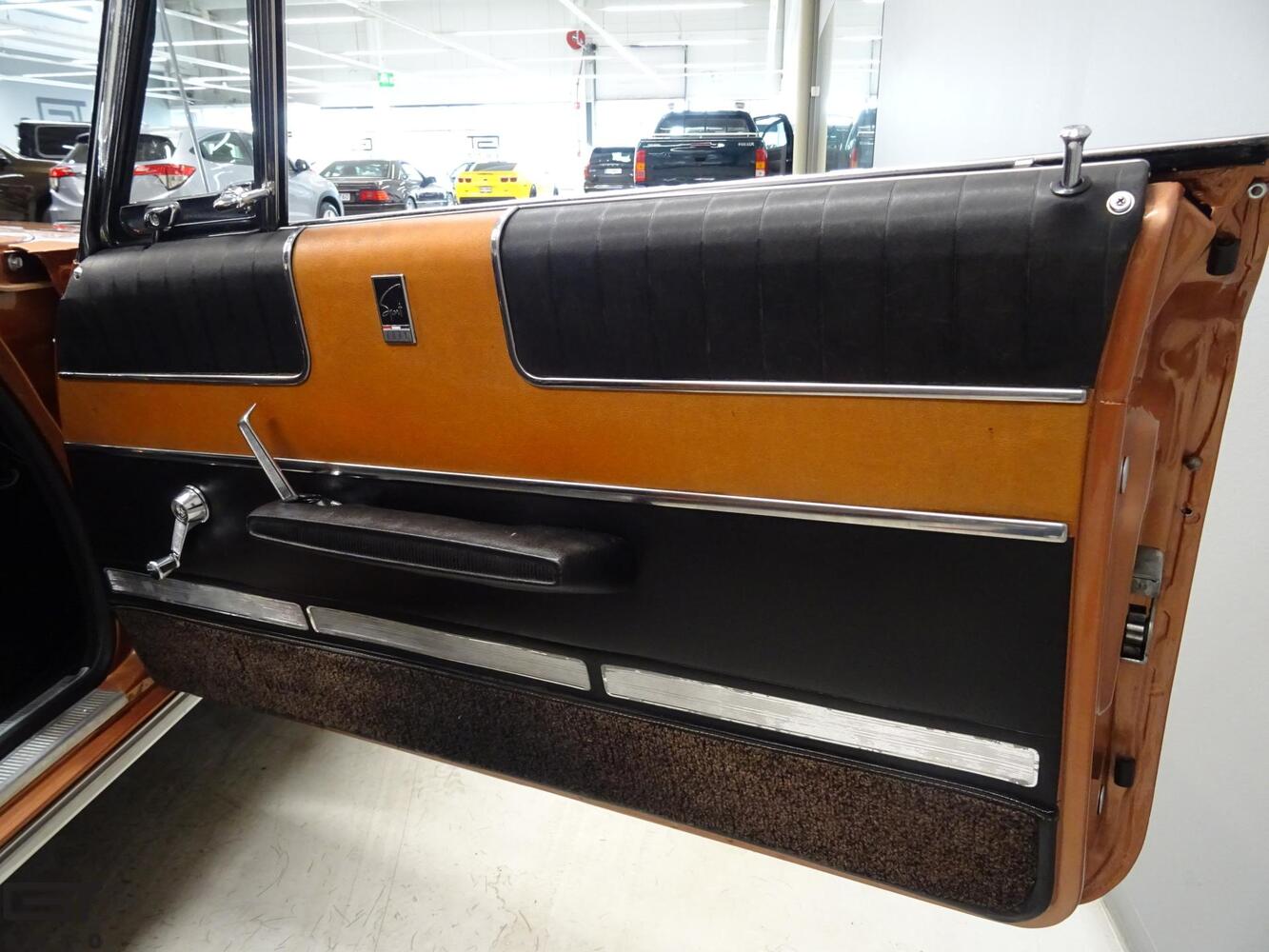 Plymouth Fury vaihtoauto