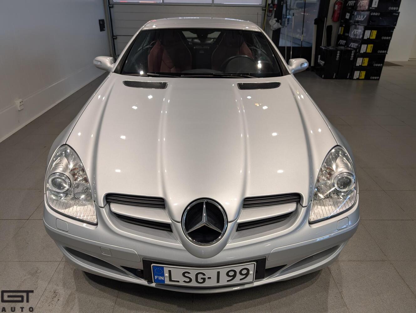 Mercedes-Benz SLK vaihtoauto
