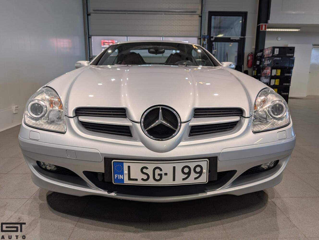 Mercedes-Benz SLK vaihtoauto