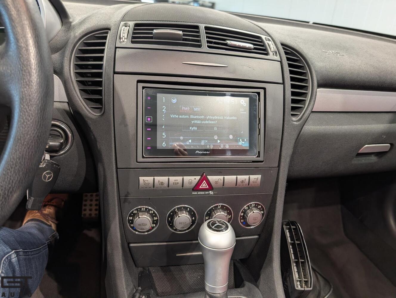 Mercedes-Benz SLK vaihtoauto