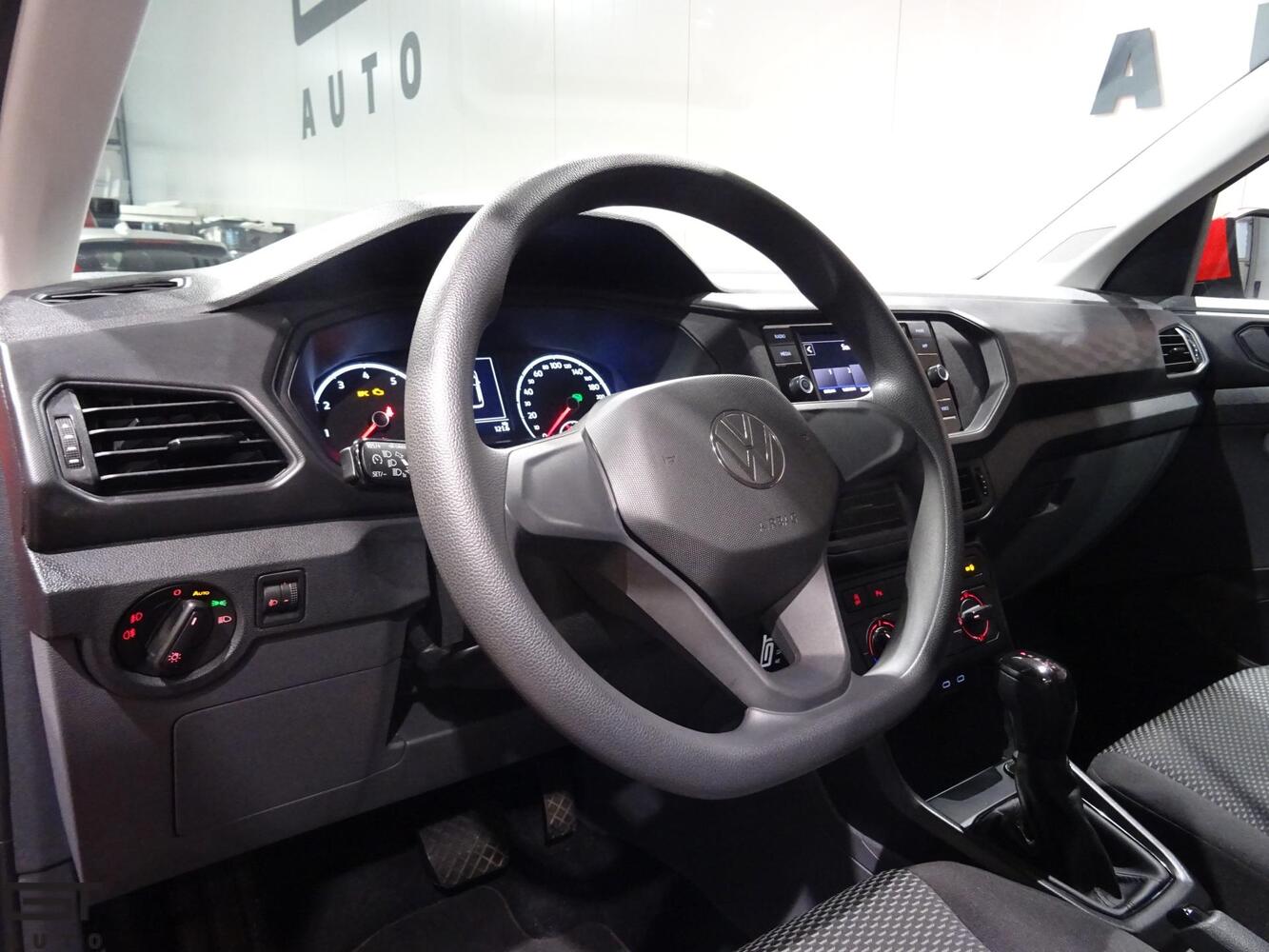 Volkswagen T-Cross vaihtoauto