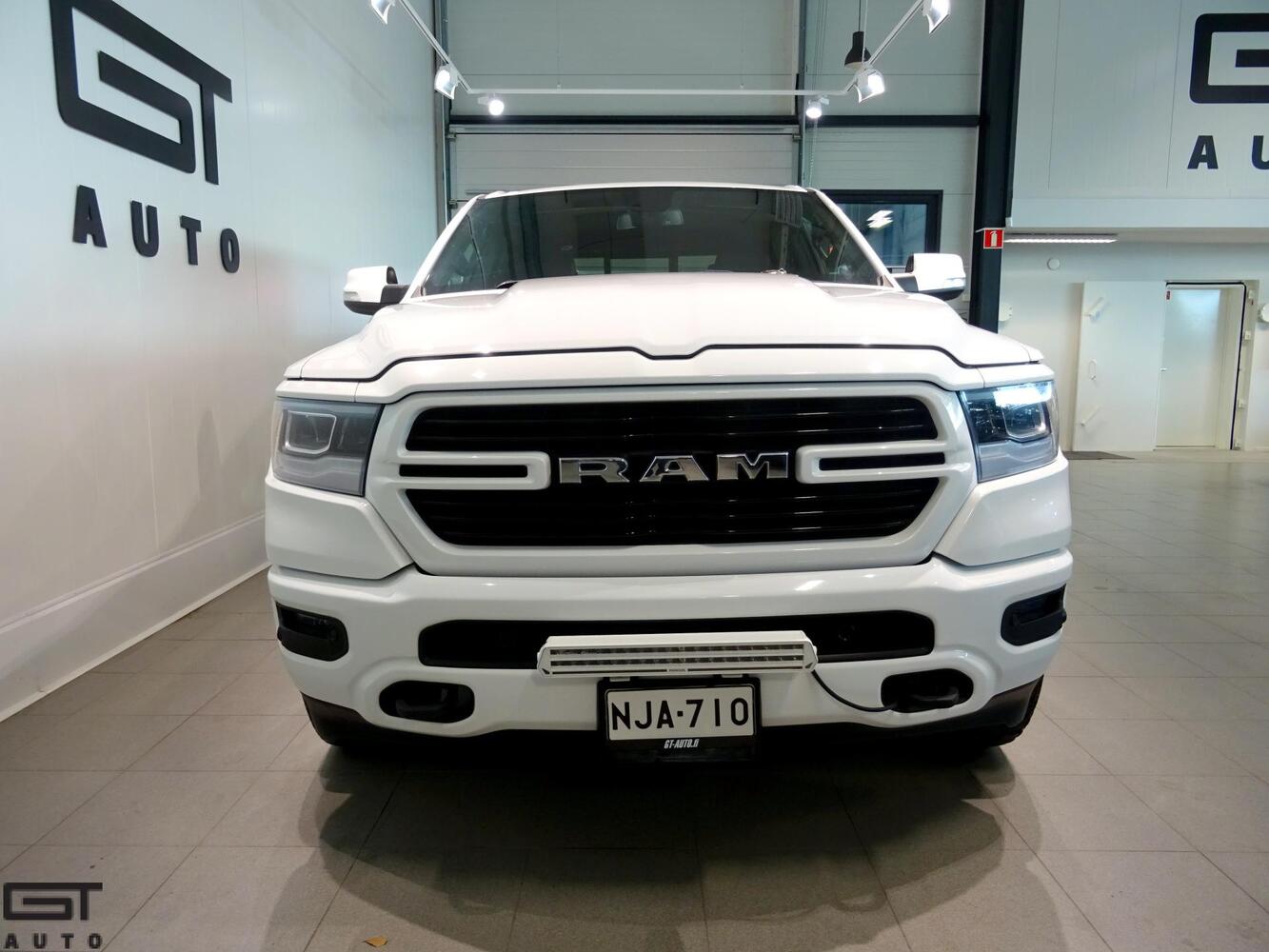 Dodge Ram vaihtoauto